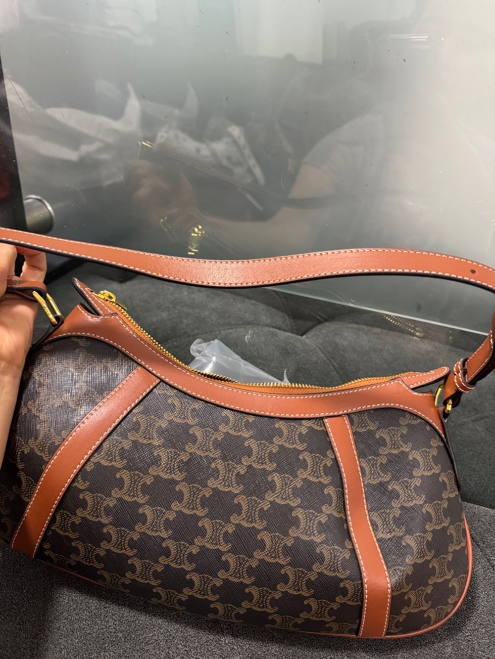 Celine Brown Triomphe Canvas Shoulder Bag with Tan Leather Trim - Picture 4 of 8